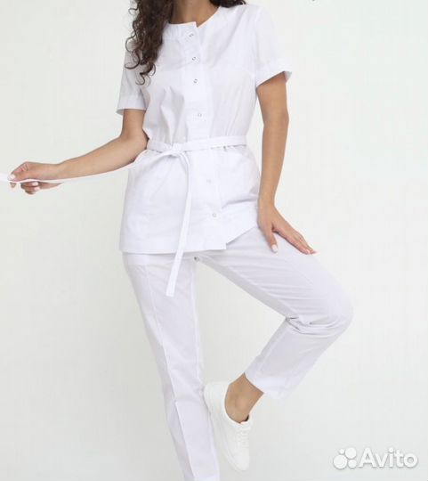 Медицинский костюм женский