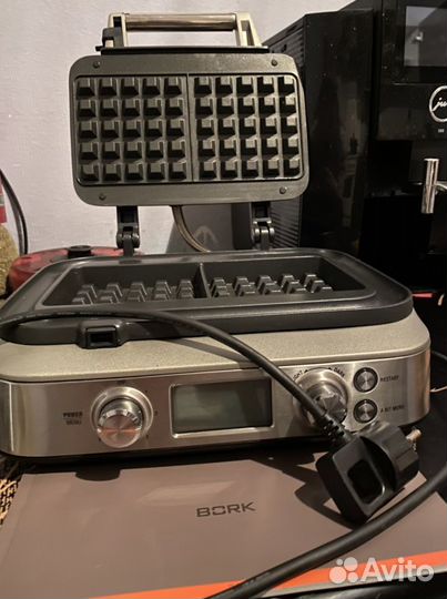 Вафельница bork g700