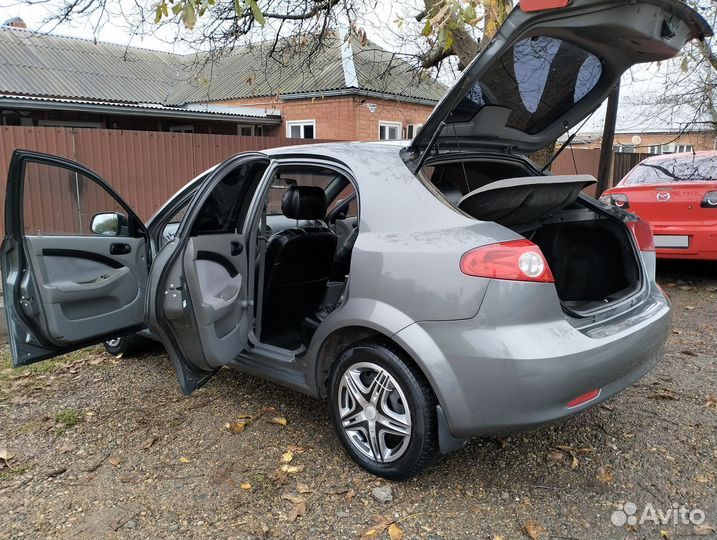 Chevrolet Lacetti 1.4 МТ, 2011, 251 000 км