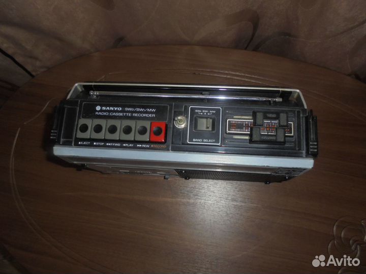 Приемник, магнитола sanyo. Модель. M2564H. СССР