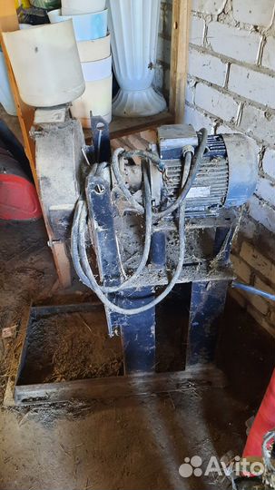 Станок зернодробильный