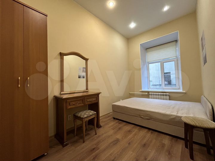 Комната 10 м² в 6-к., 3/3 эт.