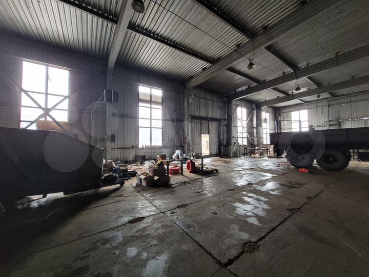 Здание, 900 м²