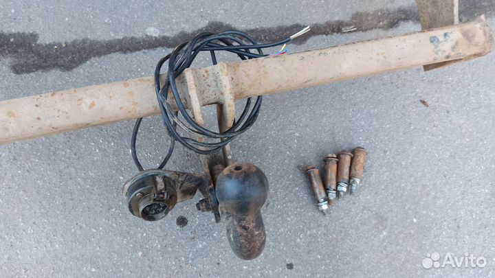 Фаркоп на Renault Duster от 1 поколения