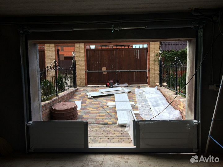 Секционные Подъемные ворота Тренд с автоматикой