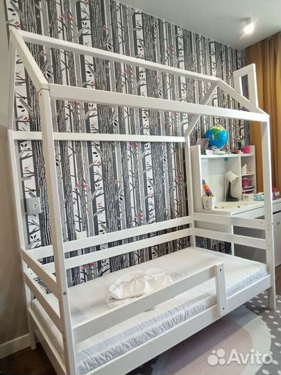 Кроватка домик