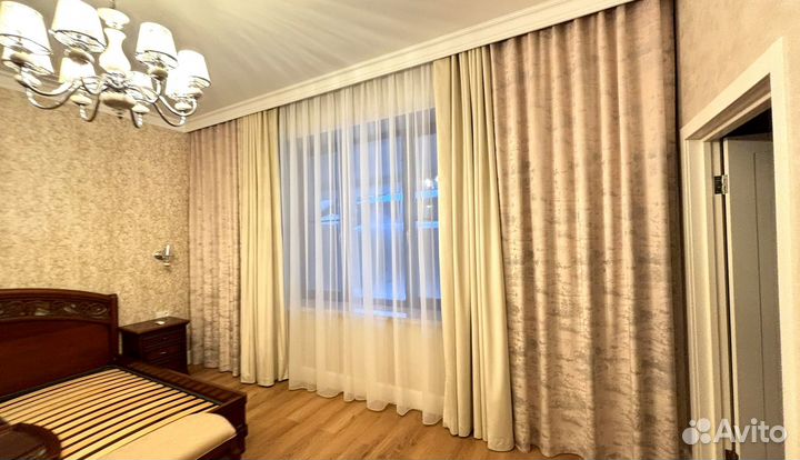 Шторы в загородном доме деревянном