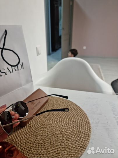 Солнцезащитные очки Trussardi оригинал