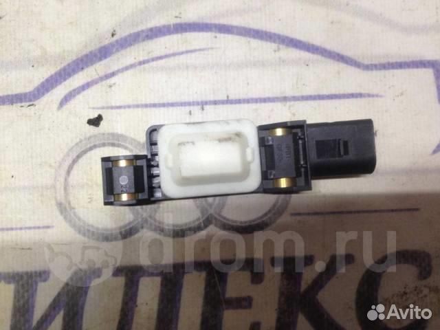 Датчик AIR BAG VW Touareg 2002-2010
