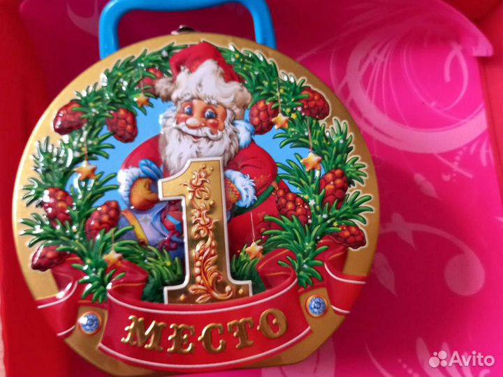 Коробки для подарков