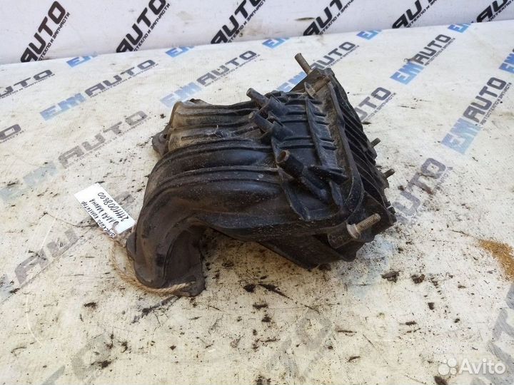 Впускной коллектор Лада Калина