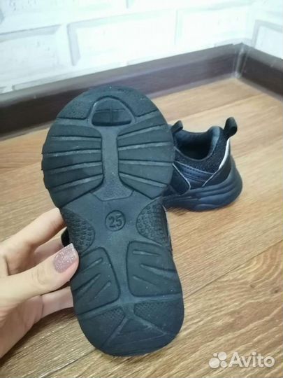 Кроссовки для мальчика 25 размер