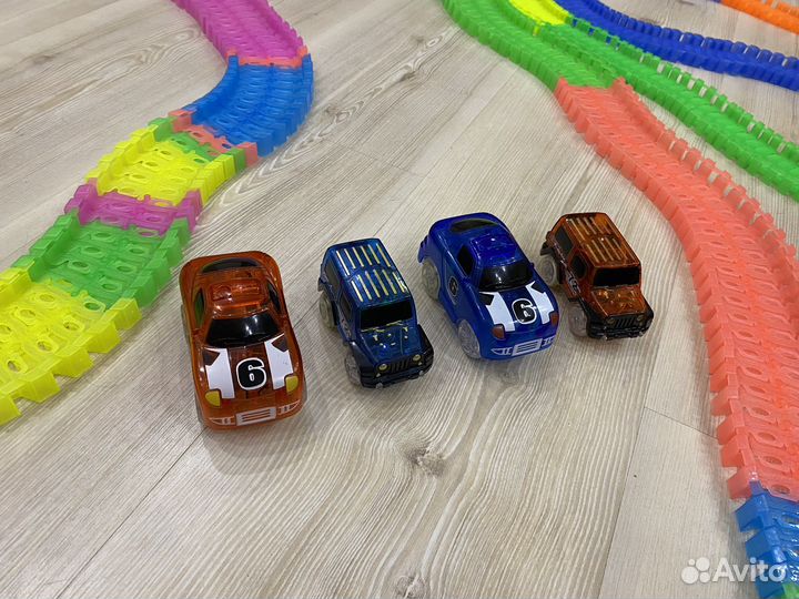 Трэк и машинки