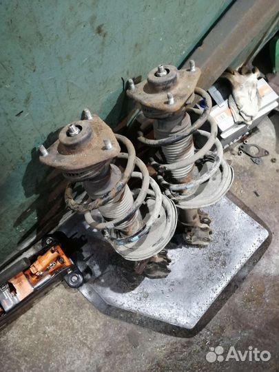 Стойки амортизаторов в сборе Kia cerato 2