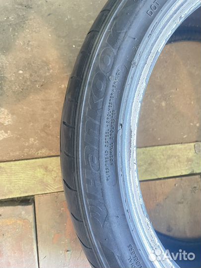 Hankook Ventus V12 Evo K110 245/40 R18