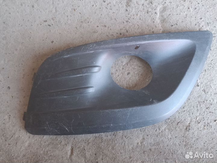 Накладка противотуманной фары L лада Ларгус