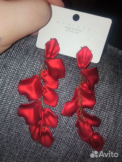 Серьги лепестки роз