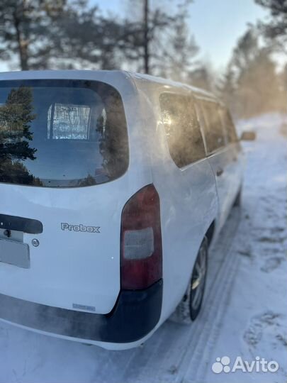 Toyota Probox 1.3 AT, 2004, 300 000 км