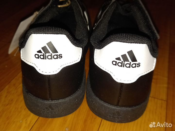 Кроссовки Adidas Breaknet
