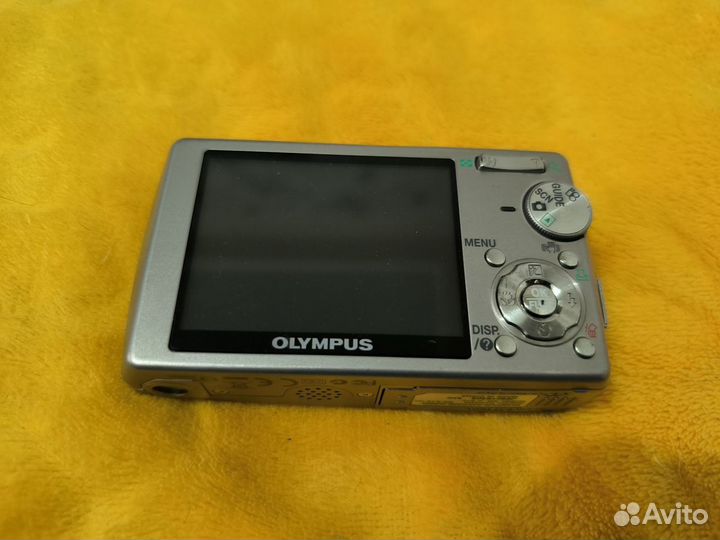 Olympus M810