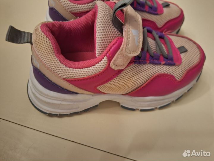 Кроссовки для девочки 30 размер