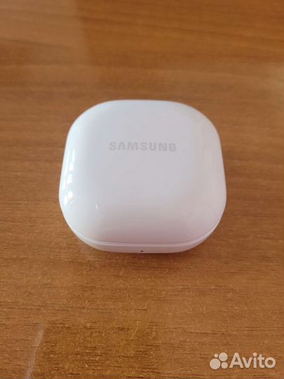Кейс для наушников Samsung Galaxy buds 2