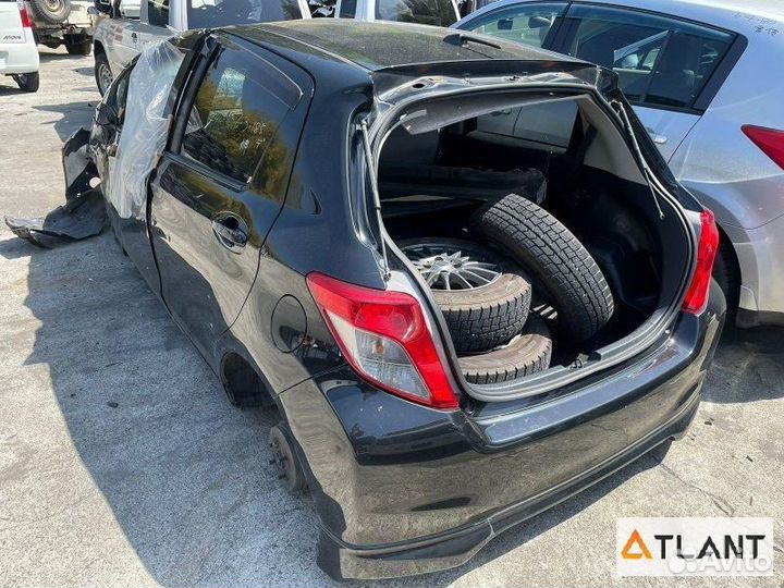 Ручка двери задний правый toyota vitz