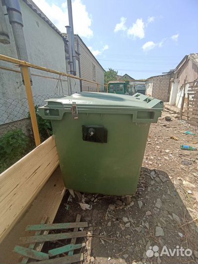 Мусорный бак