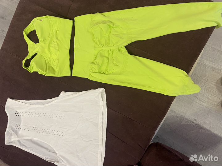 Спортивная форма женская