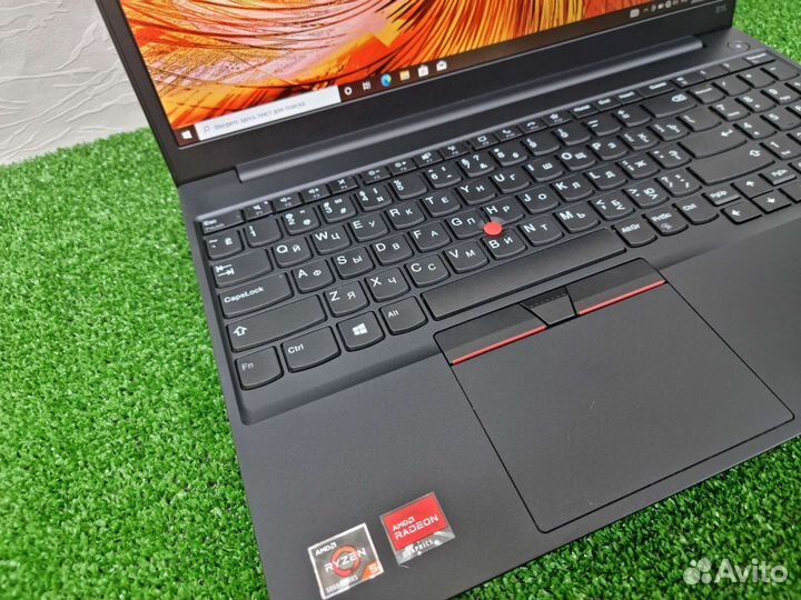 Lenovo Thinkpad E15 FullHD Ryzen 5 5500u/8gb/512gb