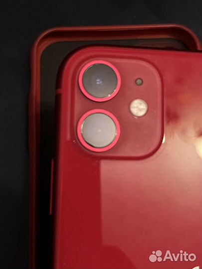 Телефон iPhone 11