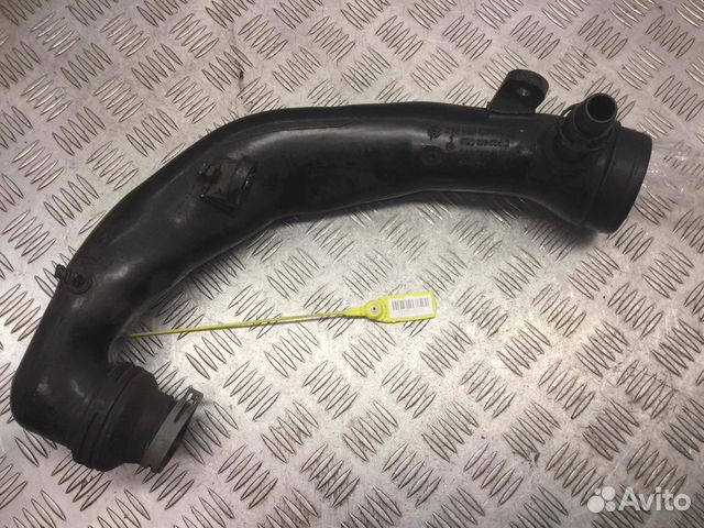 Патрубок интеркулера Volkswagen Beetle 6q0129654 BSW