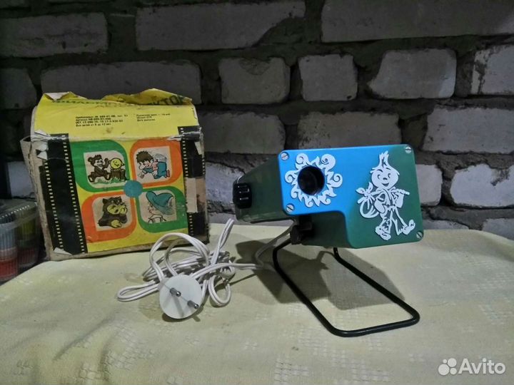 Фильмопроектор фмд-1 с диафильмами