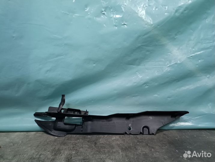 Кронштейн крыла переднего Ford Focus 2