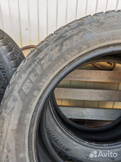 Bridgestone Blizzak DM-V2 225/55 R18