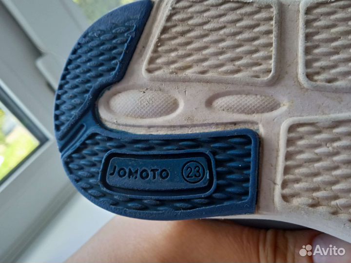 Кроссовки детские 23 размер