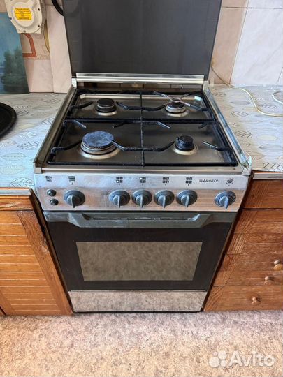Газовая плита ariston
