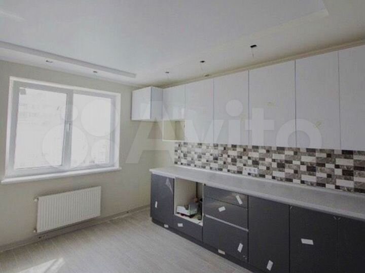 1-к. квартира, 42 м², 7/16 эт.