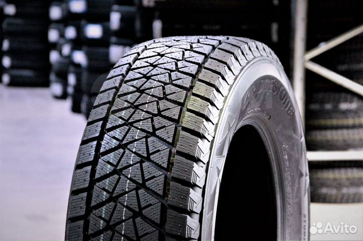 Bridgestone Blizzak DM-V3 235/60 R17 102S