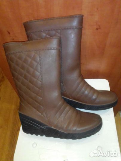 Резиновые сапоги