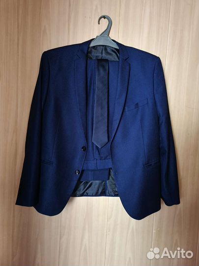 Костюм мужской