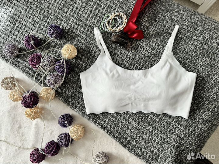 Бюстгалтер топ бесшовный новый 46 размер