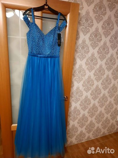 Вечернее платье