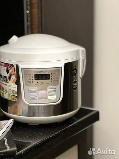 Мультиварка redmond новая