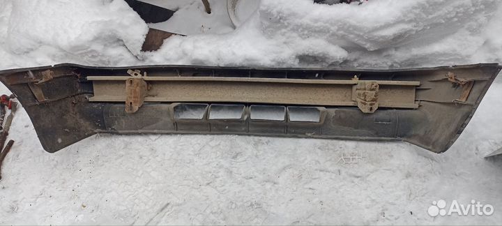 Бампер передний