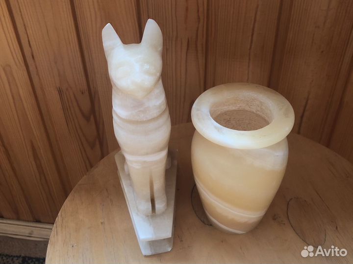 Ваза для цветов оникс