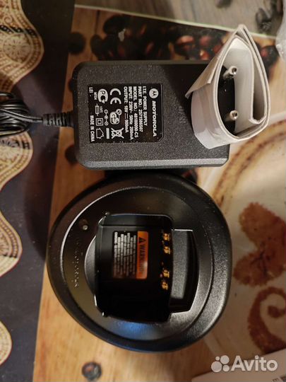 Зарядное устройство для рации motorola