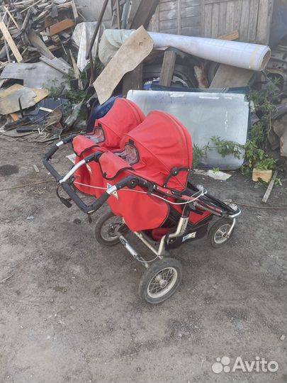 Детская двухместная коляска