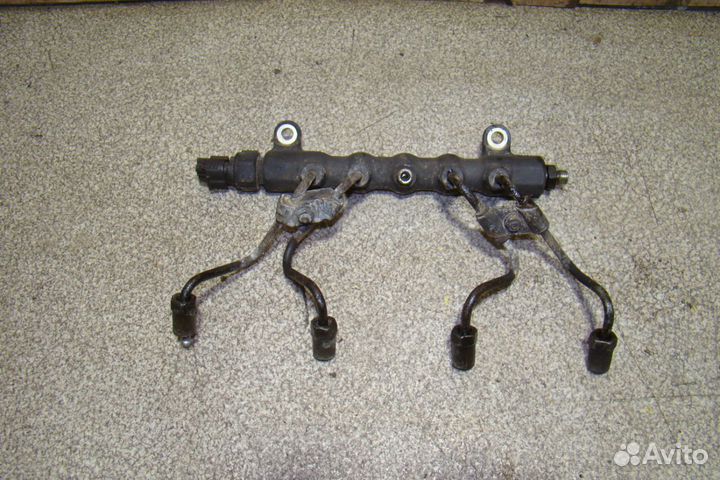 Рейка топливная (рампа) Toyota LC 200