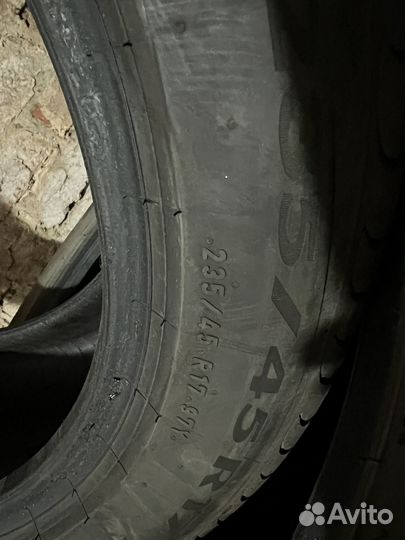 Pirelli Powergy 235/45 R17 97Y